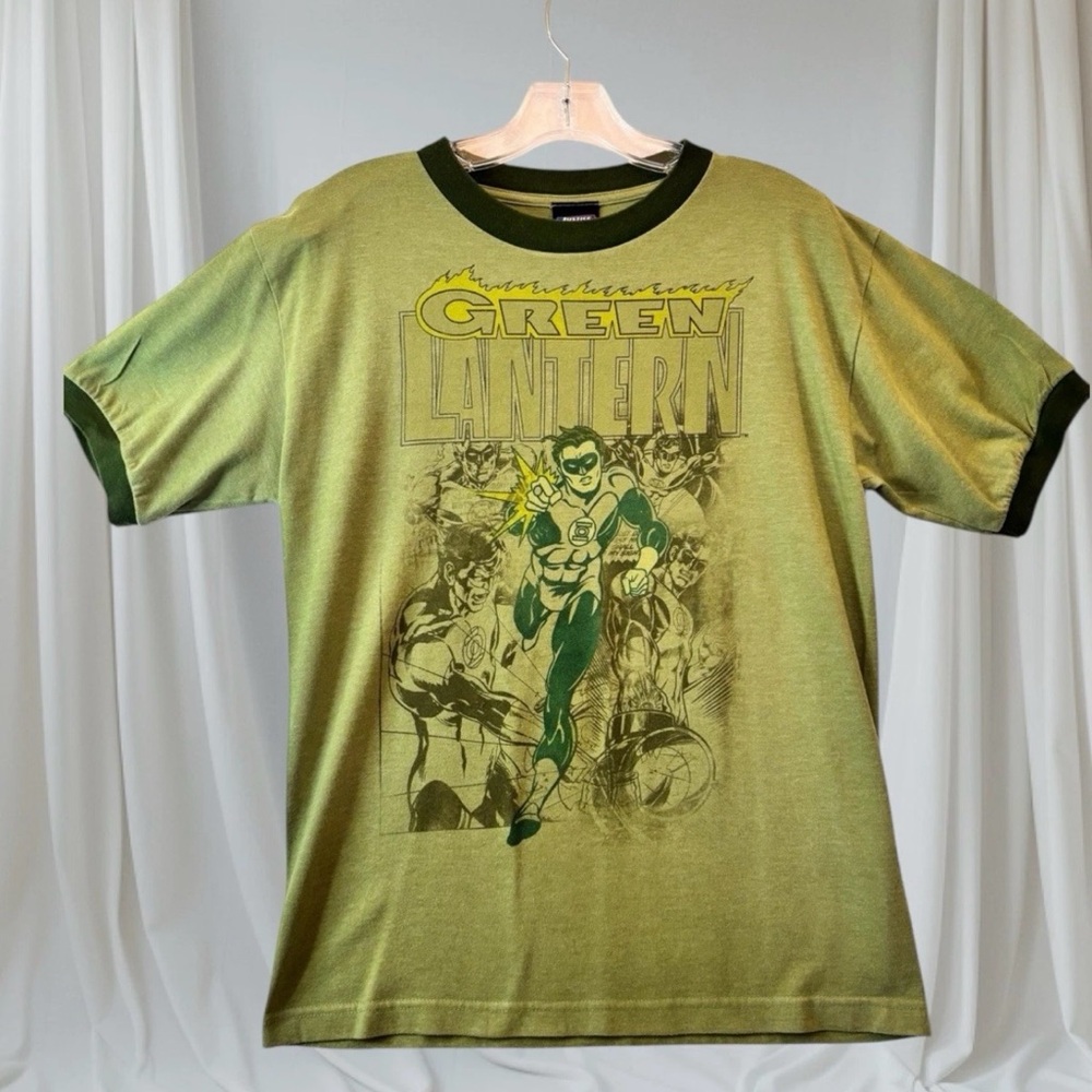 Men’s Contrast Round Neck Green Lantern Graphic T Size Medium EPOC